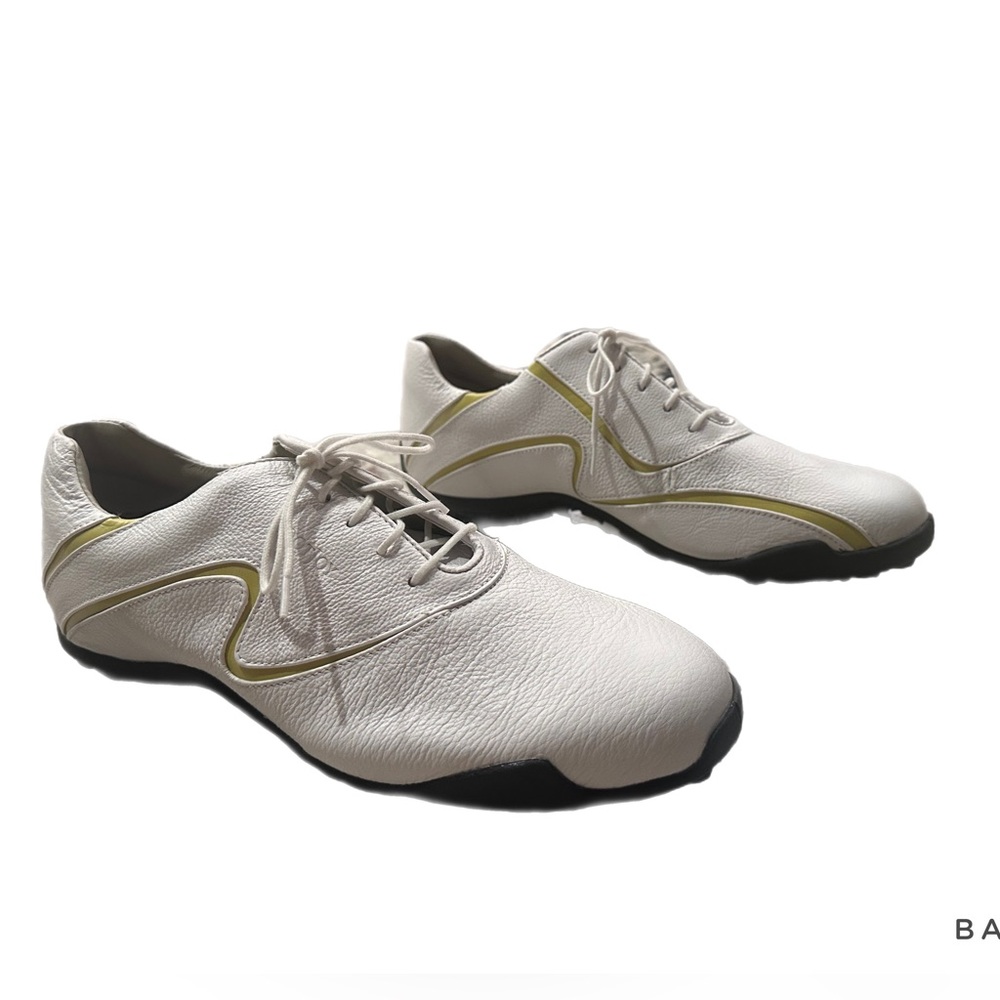 FootJoy women's Golf Shoes- Size 9.5β